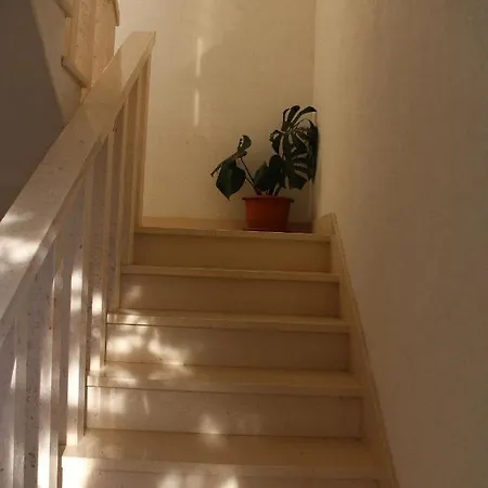 Tily Apartment *