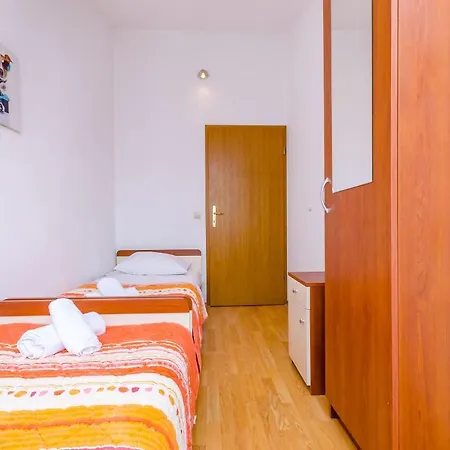 Tily Apartment *
